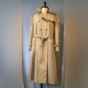 Vintage Burberry Double Breasted Trench  Coat with Wool Nova Check Liner